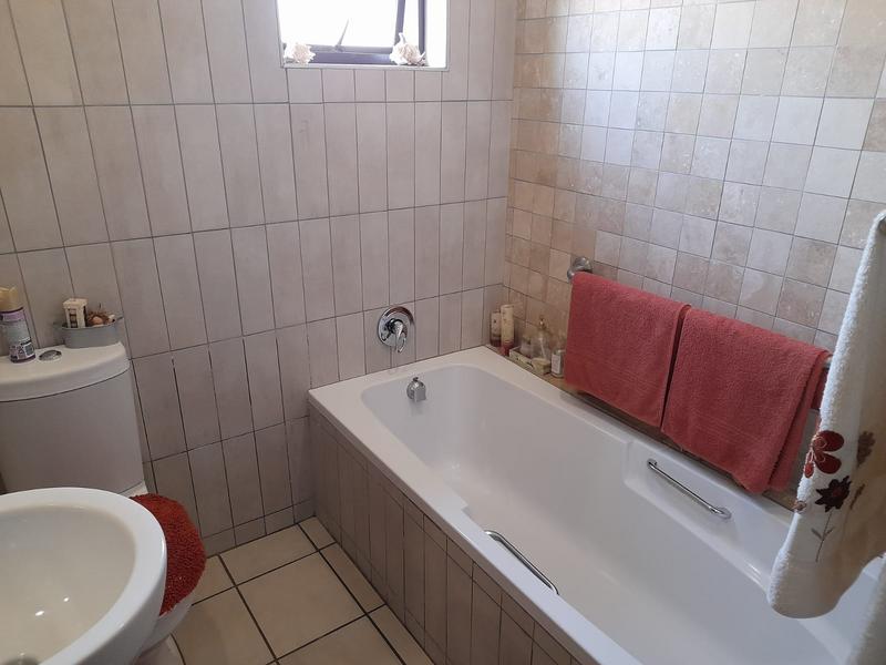 2 Bedroom Property for Sale in Retire at Midstream Gauteng