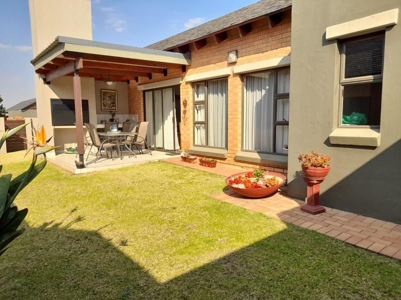 2 Bedroom Property for Sale in Retire at Midstream Gauteng