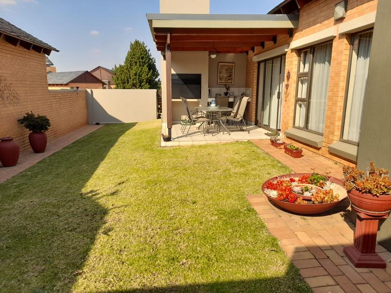 2 Bedroom Property for Sale in Retire at Midstream Gauteng