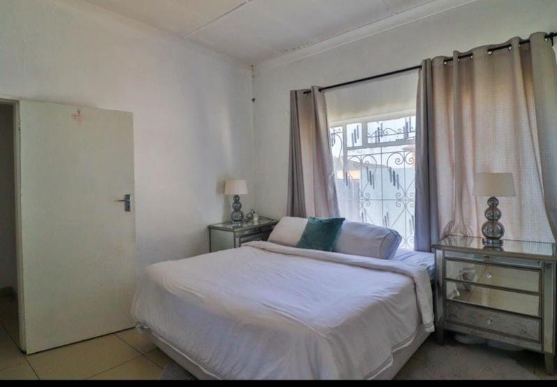 3 Bedroom Property for Sale in Kenilworth Gauteng