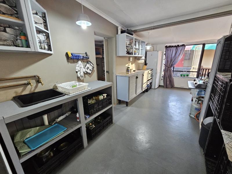 5 Bedroom Property for Sale in Annlin Gauteng