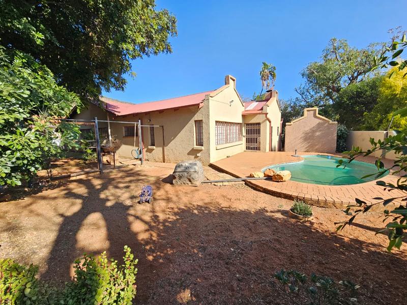 5 Bedroom Property for Sale in Annlin Gauteng