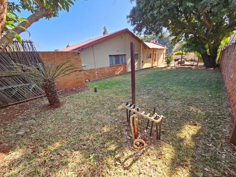 5 Bedroom Property for Sale in Annlin Gauteng