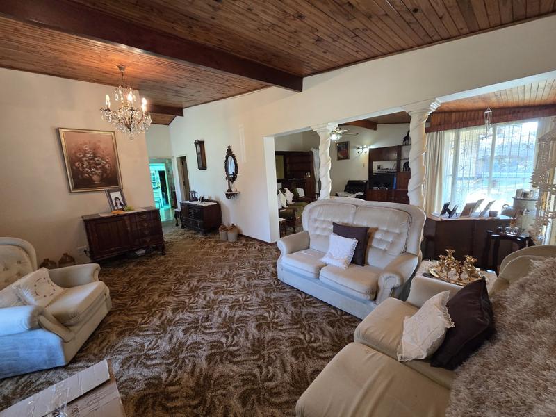 3 Bedroom Property for Sale in Sinoville Gauteng