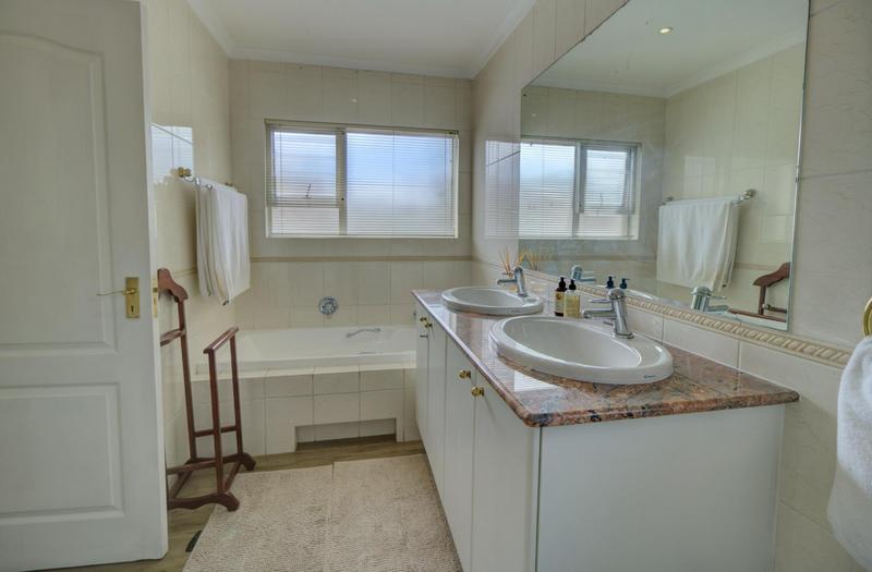 4 Bedroom Property for Sale in River Club Gauteng