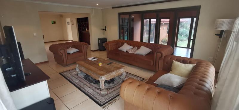 To Let 4 Bedroom Property for Rent in Strubensvallei Gauteng