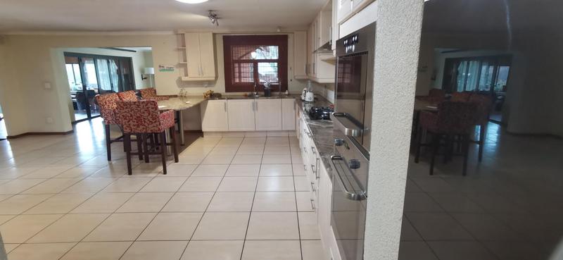 To Let 4 Bedroom Property for Rent in Strubensvallei Gauteng