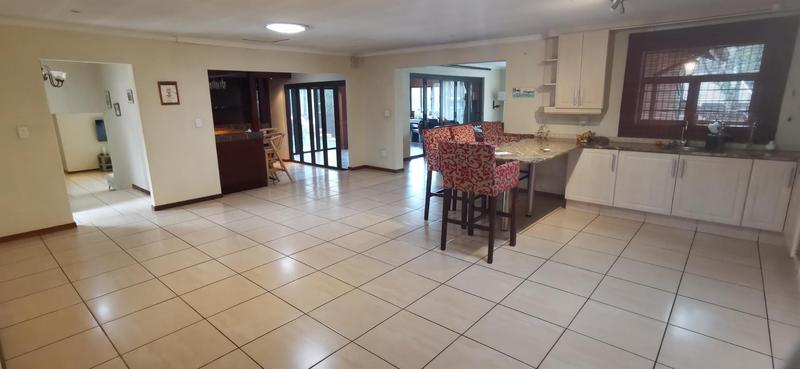 To Let 4 Bedroom Property for Rent in Strubensvallei Gauteng