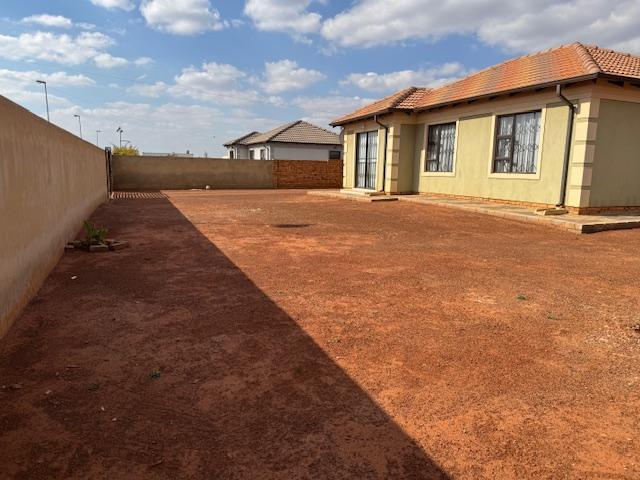 3 Bedroom Property for Sale in Westonaria Gauteng