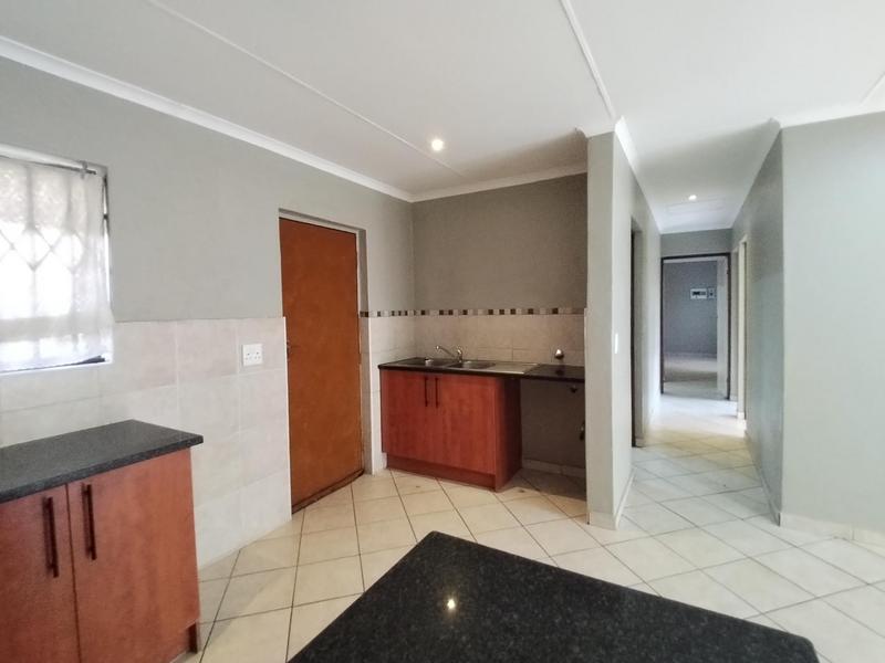To Let 3 Bedroom Property for Rent in Montana Gauteng