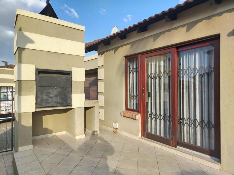To Let 3 Bedroom Property for Rent in Montana Gauteng