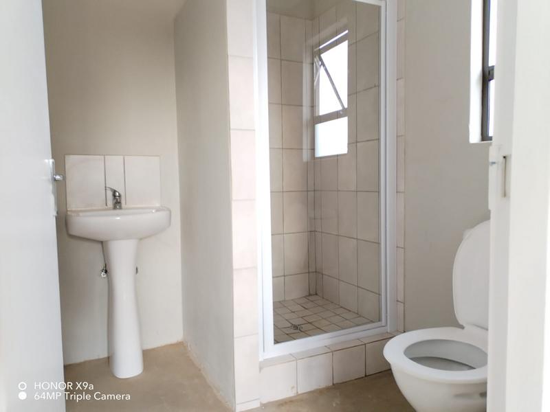 3 Bedroom Property for Sale in Albertsdal Gauteng
