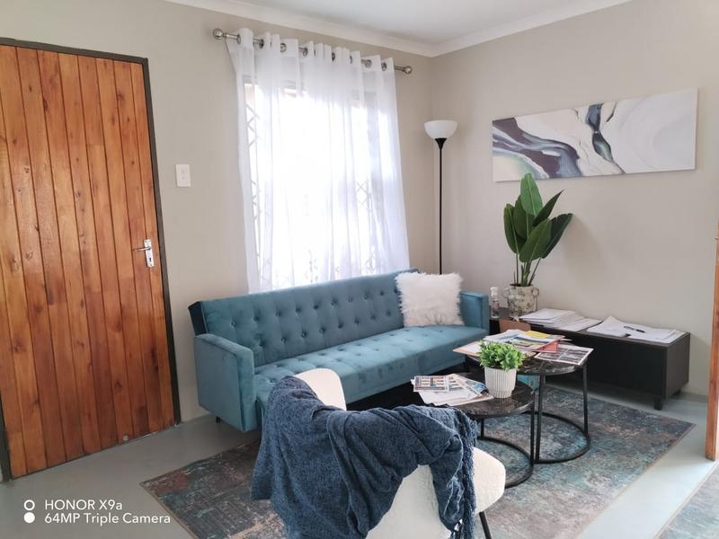 2 Bedroom Property for Sale in Palm Ridge Gauteng