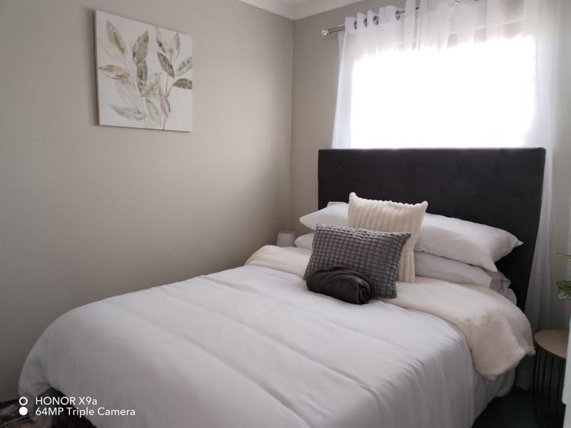 2 Bedroom Property for Sale in Palm Ridge Gauteng