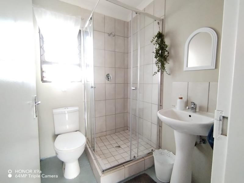 2 Bedroom Property for Sale in Palm Ridge Gauteng