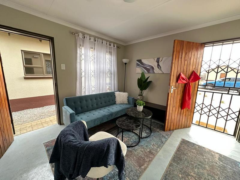 2 Bedroom Property for Sale in Palm Ridge Gauteng