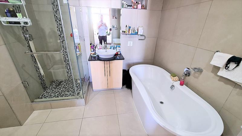 To Let 1 Bedroom Property for Rent in Sandton Central Gauteng
