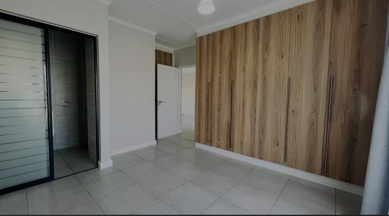To Let 3 Bedroom Property for Rent in Waterfall Gauteng