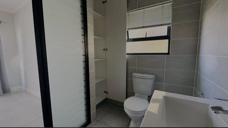 To Let 3 Bedroom Property for Rent in Waterfall Gauteng