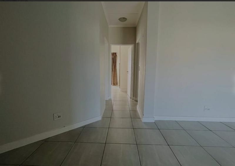 To Let 3 Bedroom Property for Rent in Waterfall Gauteng