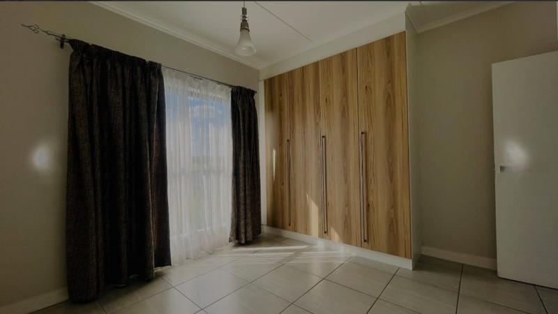 To Let 3 Bedroom Property for Rent in Waterfall Gauteng