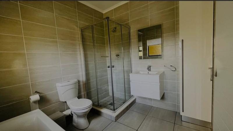 To Let 3 Bedroom Property for Rent in Waterfall Gauteng