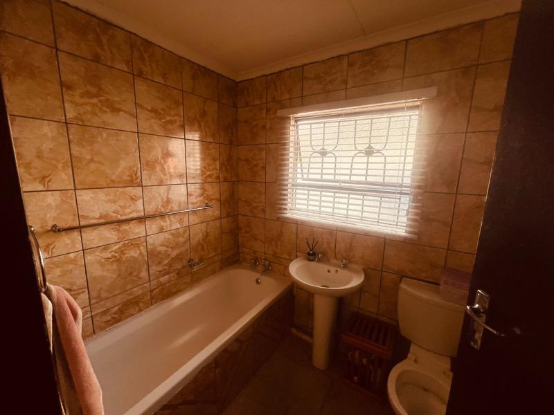 3 Bedroom Property for Sale in The Orchards Gauteng