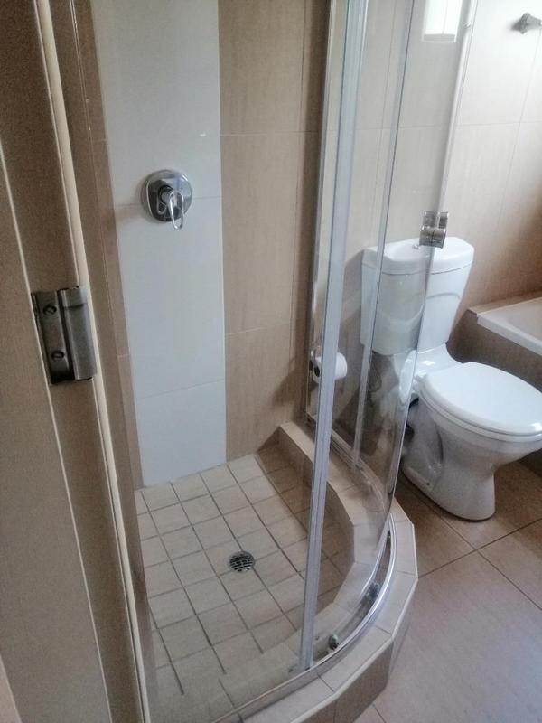 2 Bedroom Property for Sale in Annlin Gauteng