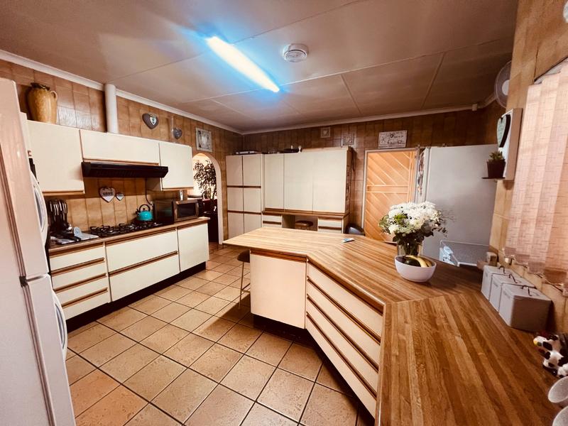 3 Bedroom Property for Sale in Dorandia Gauteng
