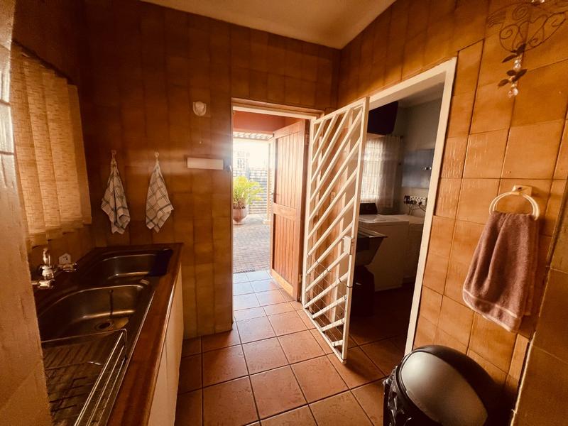 3 Bedroom Property for Sale in Dorandia Gauteng