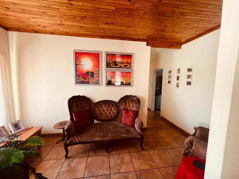 3 Bedroom Property for Sale in Dorandia Gauteng