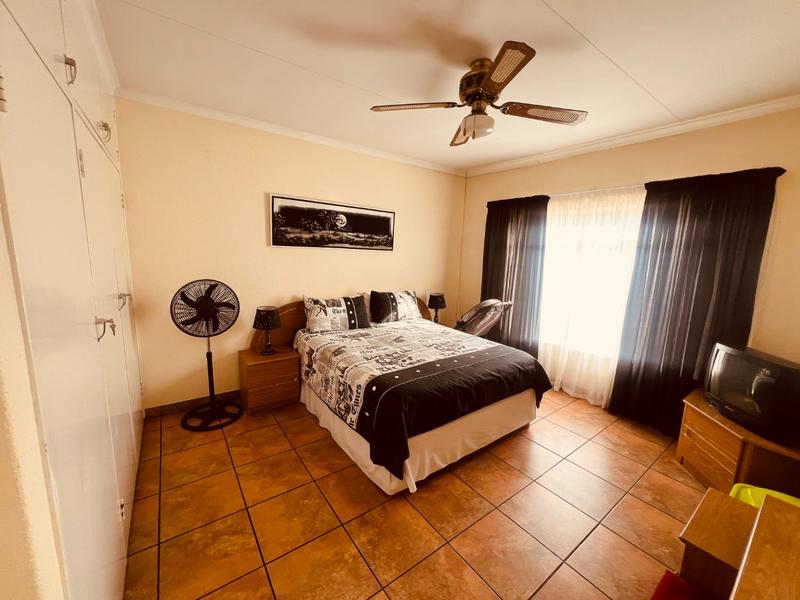 3 Bedroom Property for Sale in Dorandia Gauteng
