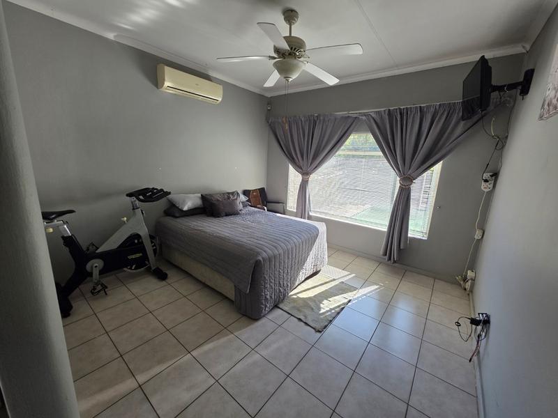 4 Bedroom Property for Sale in Magalieskruin Gauteng