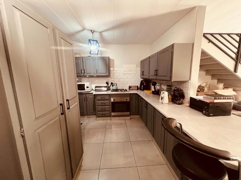 2 Bedroom Property for Sale in Pretoria North Gauteng
