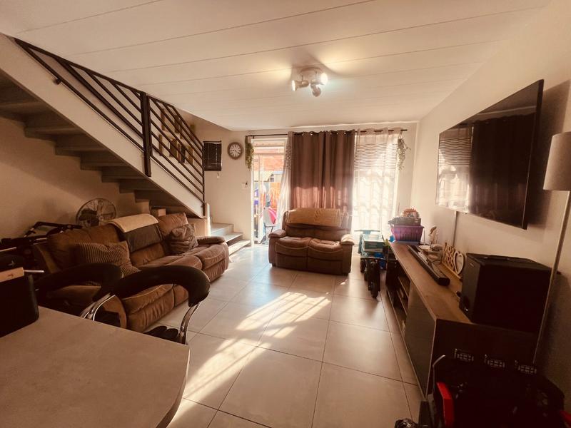 2 Bedroom Property for Sale in Pretoria North Gauteng