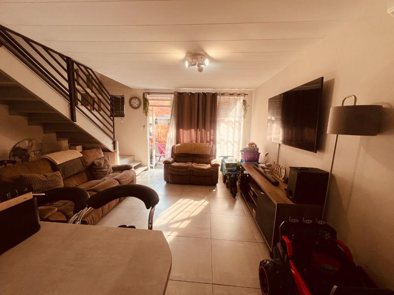 2 Bedroom Property for Sale in Pretoria North Gauteng