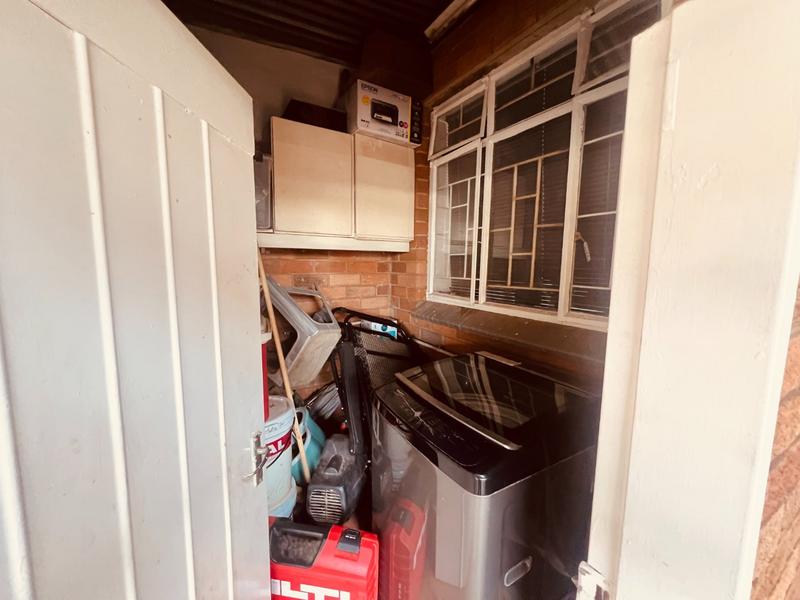 2 Bedroom Property for Sale in Pretoria North Gauteng