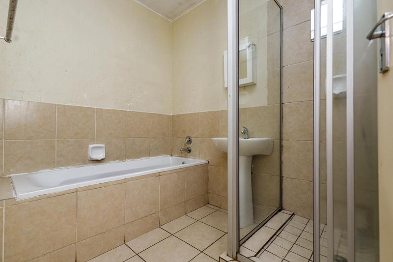 2 Bedroom Property for Sale in Comet Gauteng