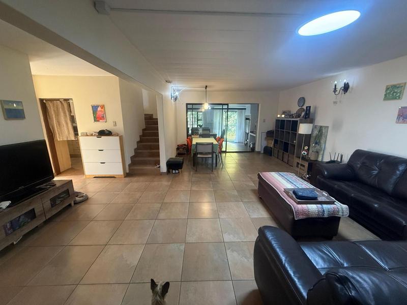 4 Bedroom Property for Sale in Waterkloof Glen Gauteng
