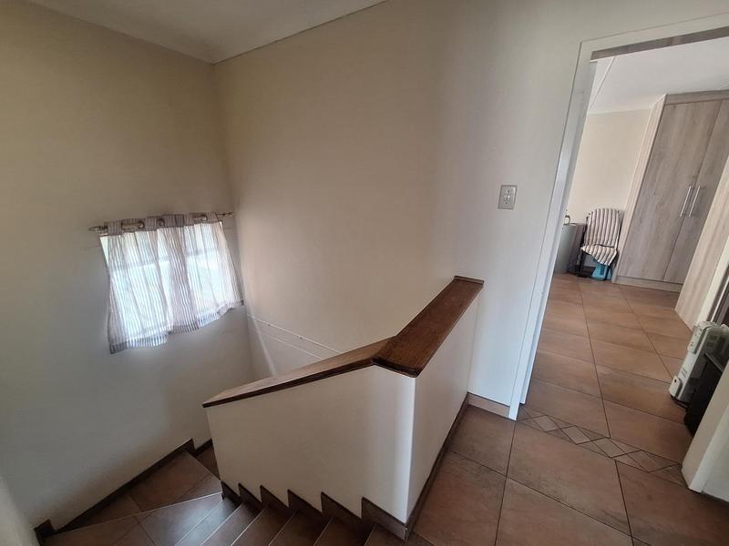 4 Bedroom Property for Sale in Waterkloof Glen Gauteng