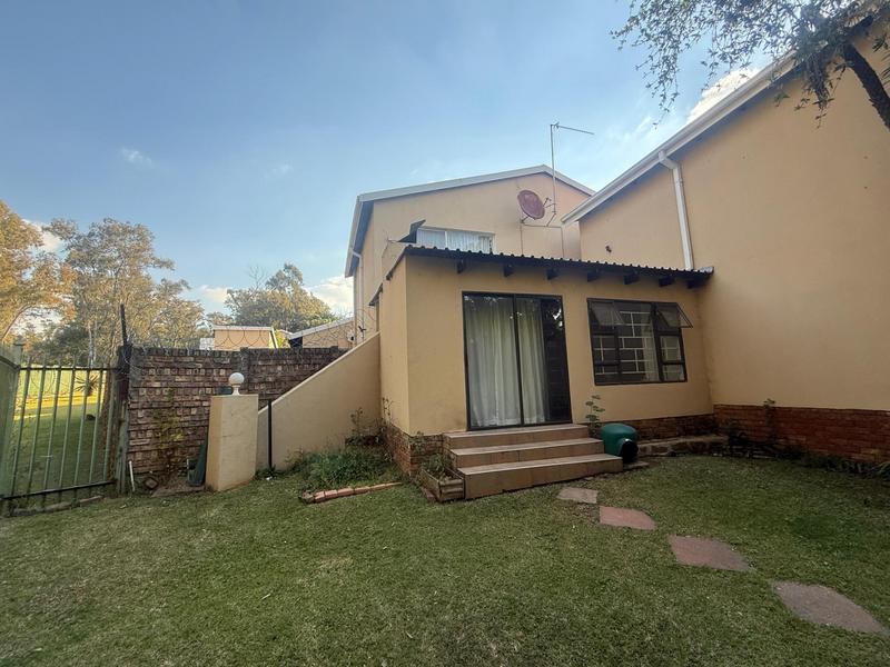 4 Bedroom Property for Sale in Waterkloof Glen Gauteng
