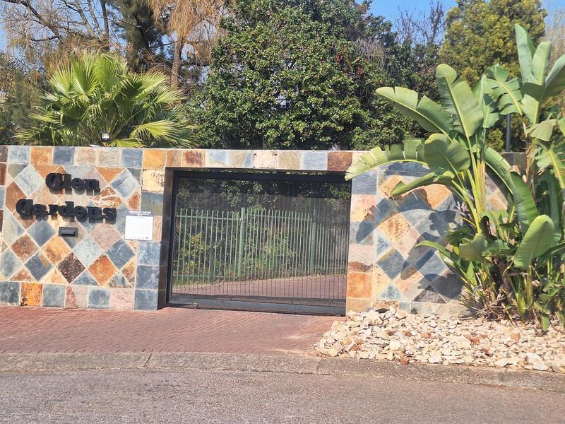 4 Bedroom Property for Sale in Waterkloof Glen Gauteng