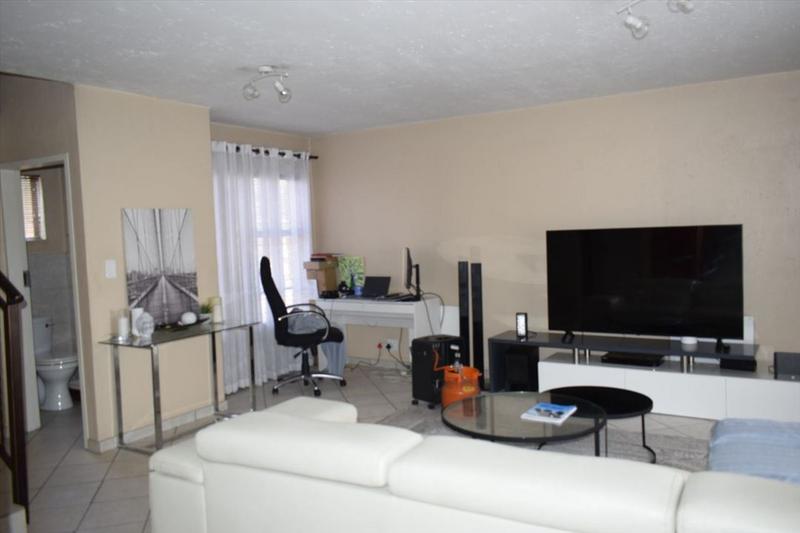 2 Bedroom Property for Sale in Groeneweide Gauteng