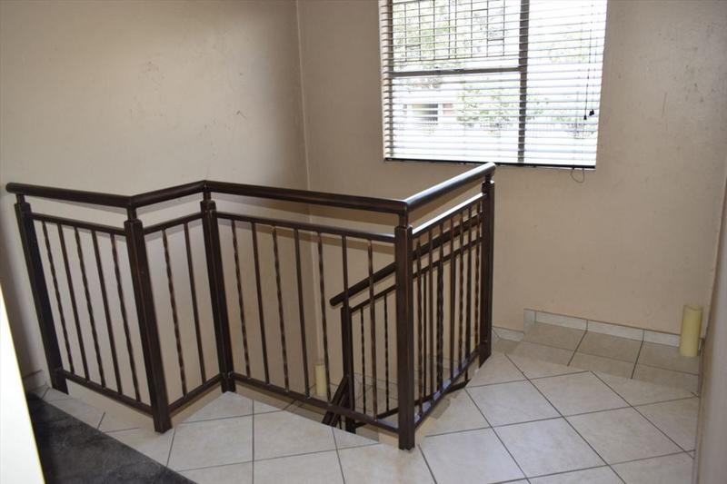 2 Bedroom Property for Sale in Groeneweide Gauteng
