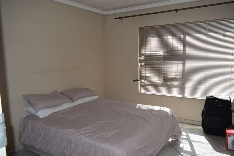 2 Bedroom Property for Sale in Groeneweide Gauteng