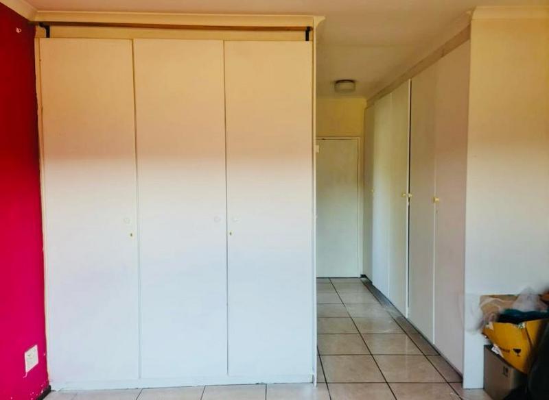 To Let 2 Bedroom Property for Rent in Kensington Gauteng