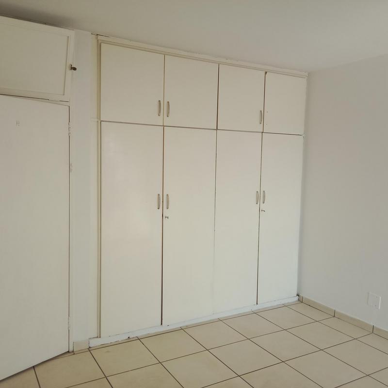 1 Bedroom Property for Sale in Kensington Gauteng