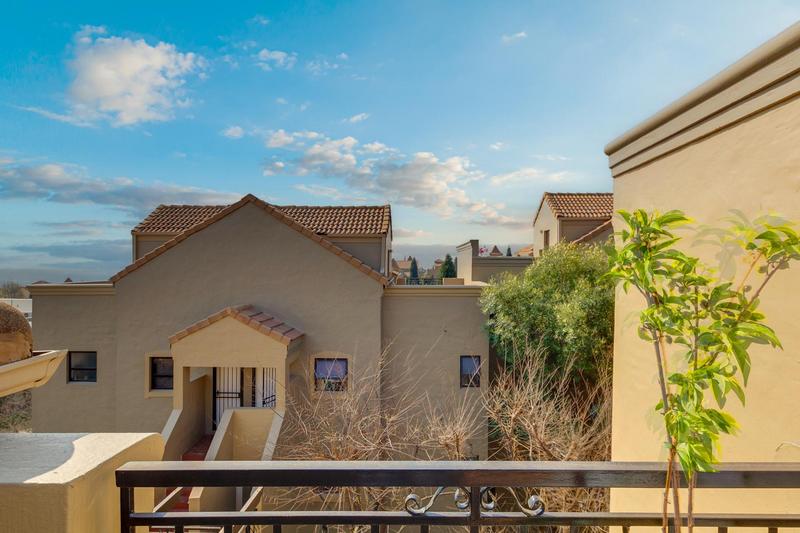 1 Bedroom Property for Sale in Lonehill Gauteng