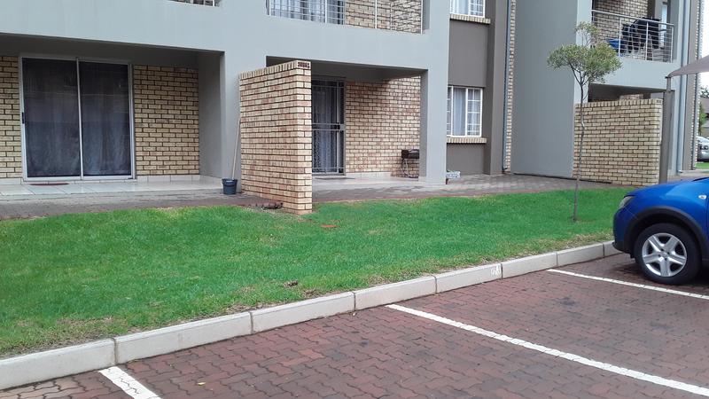 To Let 2 Bedroom Property for Rent in Stone Ridge Gauteng