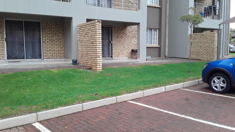 To Let 2 Bedroom Property for Rent in Stone Ridge Gauteng